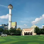 Oasis Siliwangi Hotel & Waterpark