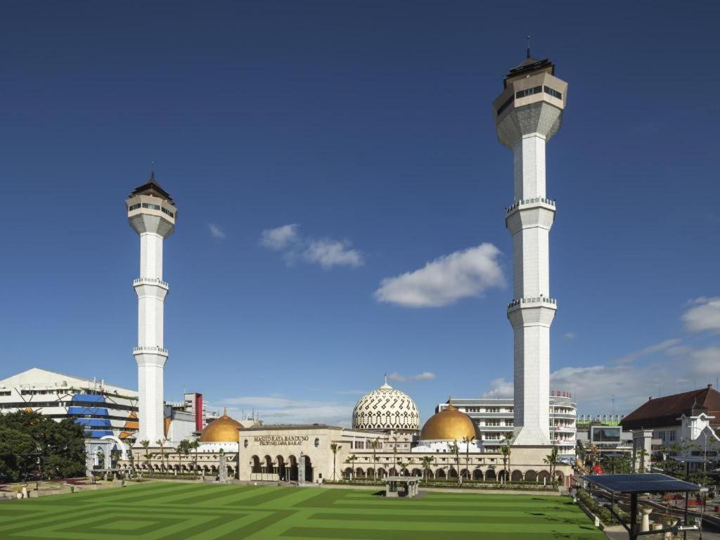 Oasis Siliwangi & Waterpark