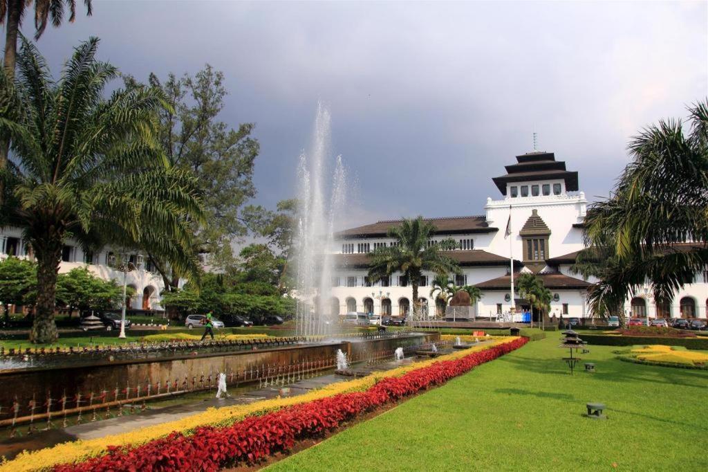 Oasis Siliwangi & Waterpark Resor 3*